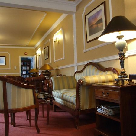 וולברהאמפטון Ely House Hotel מראה חיצוני תמונה