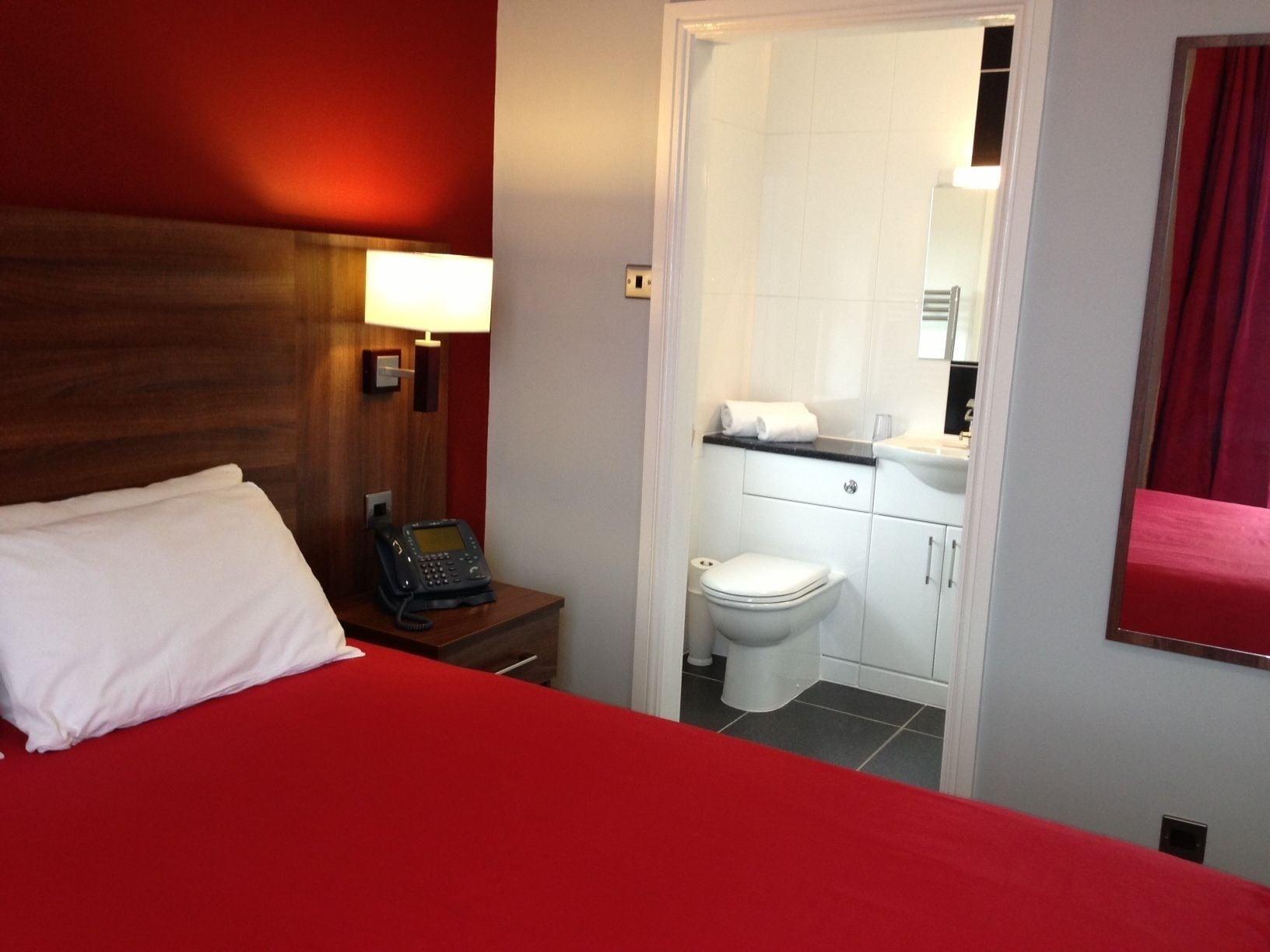וולברהאמפטון Ely House Hotel מראה חיצוני תמונה