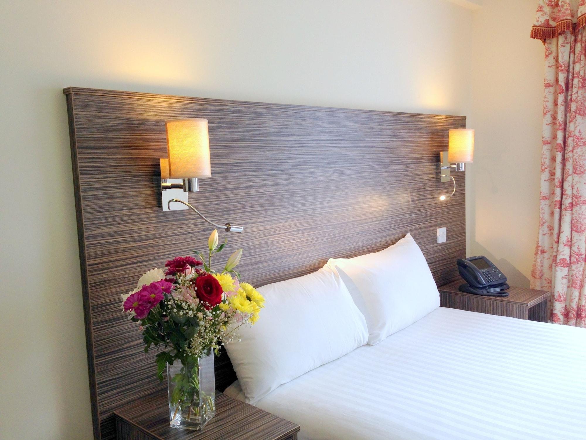 וולברהאמפטון Ely House Hotel מראה חיצוני תמונה